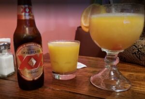 drinks-at-autentika-mexican-grille
